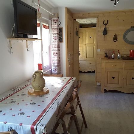 Appartement Saint Jean Montclar Екстериор снимка