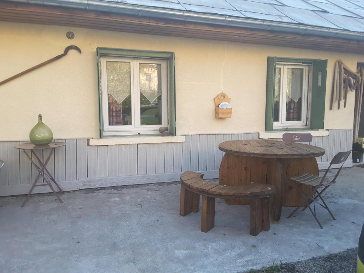 Appartement Saint Jean Montclar Екстериор снимка