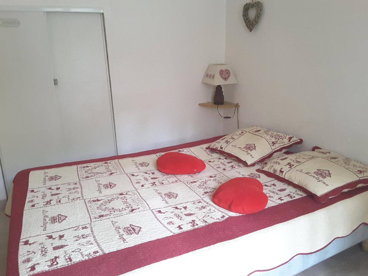 Appartement Saint Jean Montclar Екстериор снимка
